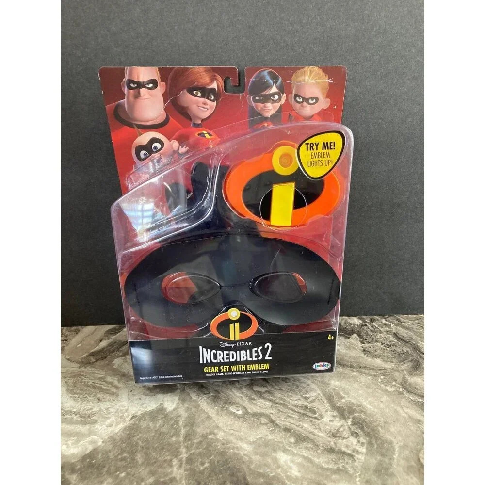 New sealed incredibles 2 gear‎ costume set with light up emblem​